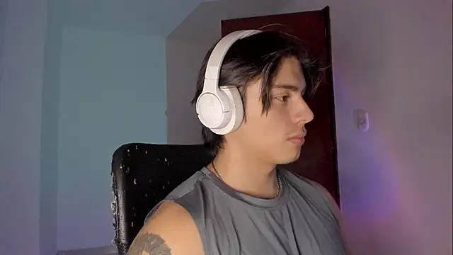 Giordano Russo online show from 12.04.25