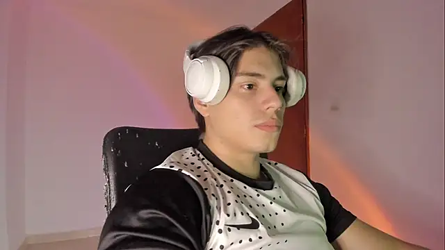 Giordano Russo online show from 03.08.26