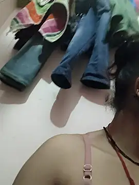 Snapshot of maahi-satva chatting on 10.24.25 maahi-satva online show from 10.24.25