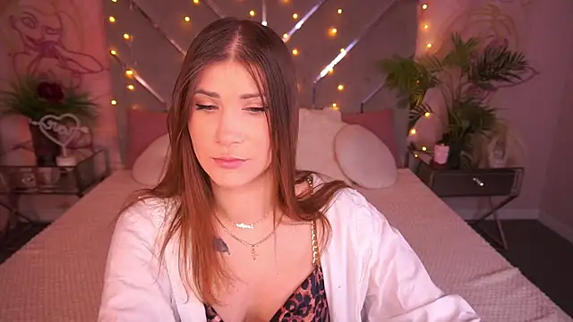 CassandraGood online show from 02.07.26