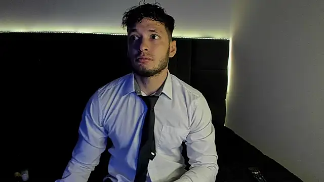 alejandro  2 online show from 09.25.25