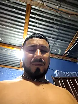 Snapshot of Eumanzor chatting on 02.13.26 Eumanzor online show from 02.13.26