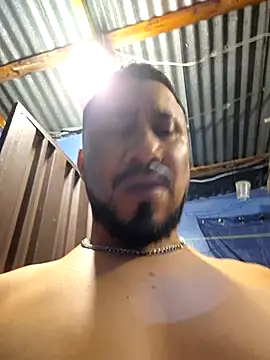 Snapshot of Eumanzor chatting on 02.17.26 Eumanzor online show from 02.17.26