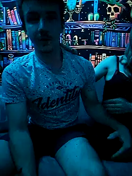 Snapshot of sprildaddy69 chatting on 09.21.25 sprildaddy69 online show from 09.21.25