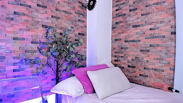 Lucy fit online show from 12.20.24