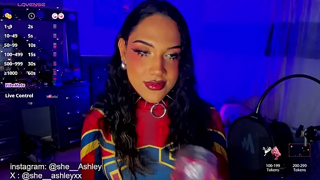 Snapshot of SWEET_ALICEXX chatting on 10.06.25 SWEET ALICEXX online show from 10.06.25