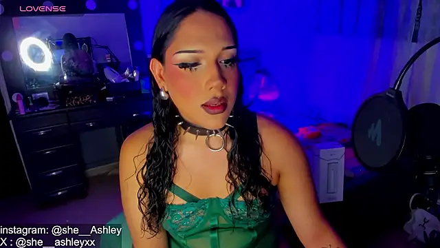 Snapshot of SWEET_ALICEXX chatting on 10.18.25 SWEET ALICEXX online show from 10.18.25