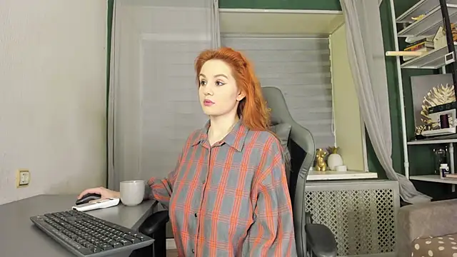 Snapshot of -Aariella- chatting on 06.09.26 -Aariella- online show from 06.09.26