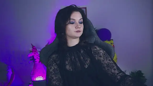 Snapshot of SamantaLong chatting on 01.31.25 SamantaLong online show from 01.31.25