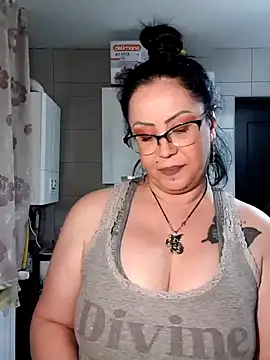 x  KHALEESI  x online show from 01.21.25