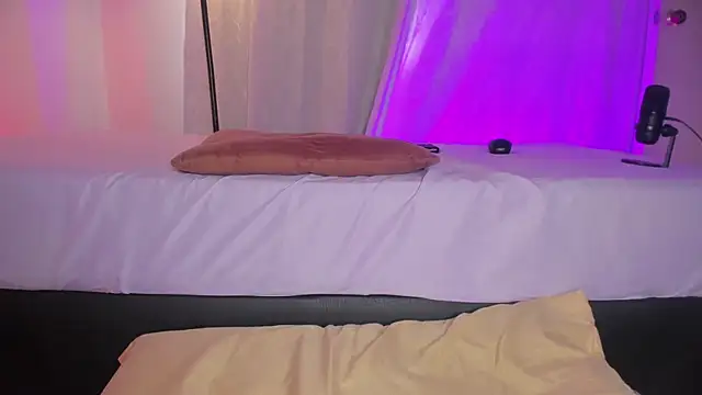 hot booty  online show from 12.09.24