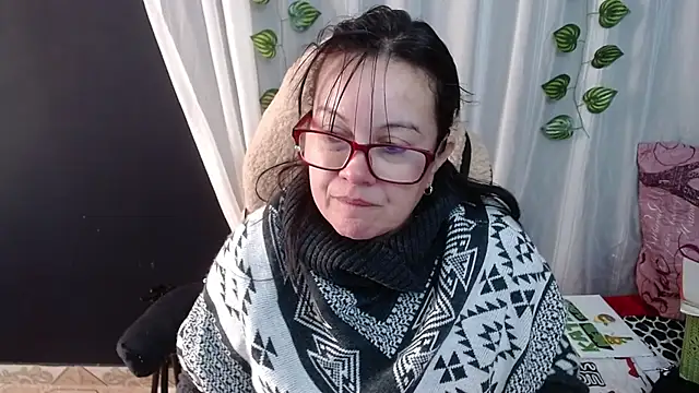 Sonialorens  online show from 12.03.24