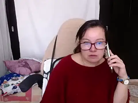 Sonialorens  online show from 12.12.24