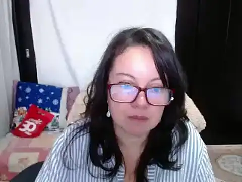Sonialorens  online show from 12.14.24