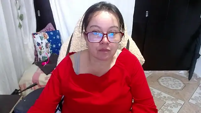 Sonialorens  online show from 12.20.24