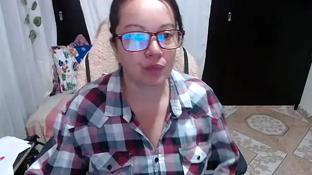 Sonialorens  online show from 12.21.24