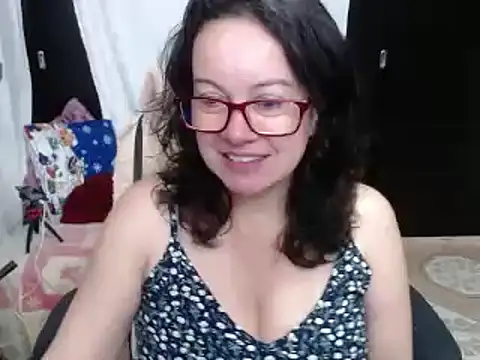 Sonialorens  online show from 12.24.24
