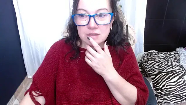 Sonialorens  online show from 01.14.25