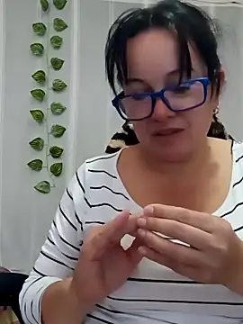 Sonialorens  online show from 01.25.25