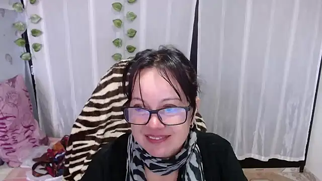 Sonialorens  online show from 01.30.25