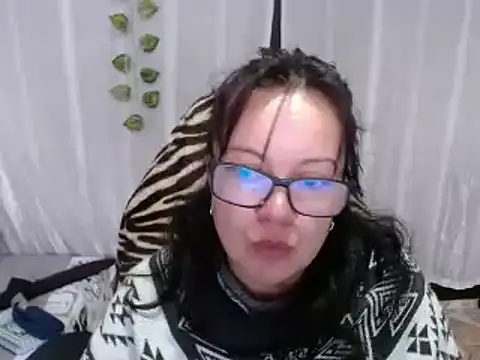 Sonialorens  online show from 02.07.25