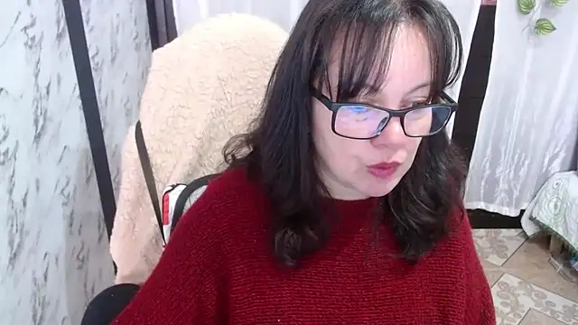 Sonialorens  online show from 02.21.25