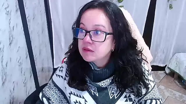 Sonialorens  online show from 03.07.25