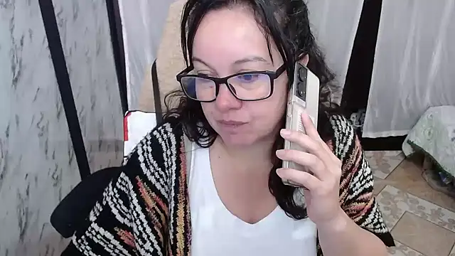 Sonialorens  online show from 03.08.25