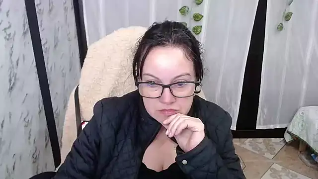 Sonialorens  online show from 03.13.25