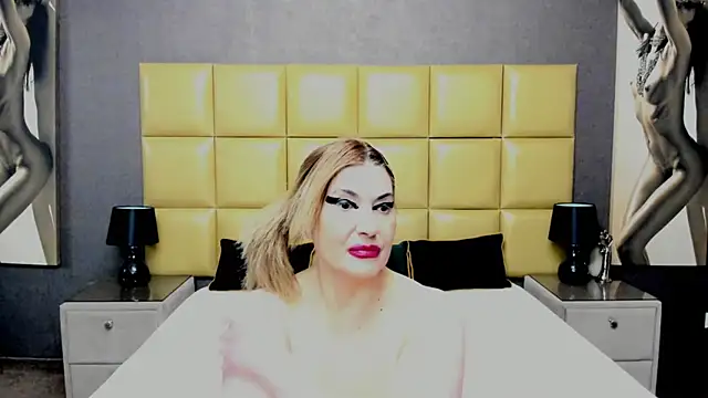 KiraLeila online show from 02.10.25