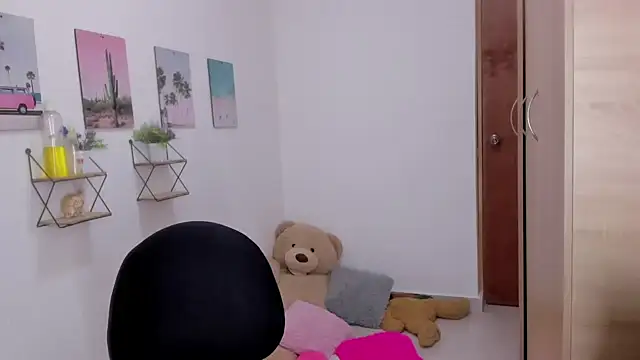 Emma lean online show from 03.19.26