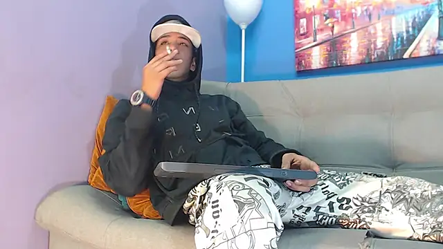 Robert Kingg online show from 12.17.24