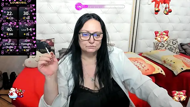 Snapshot of lady_lauren chatting on 01.21.25 lady lauren online show from 01.21.25