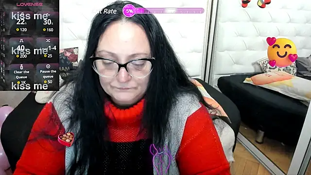 Snapshot of lady_lauren chatting on 02.19.25 lady lauren online show from 02.19.25