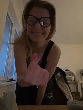 MaryHiggins online show from 09.19.25