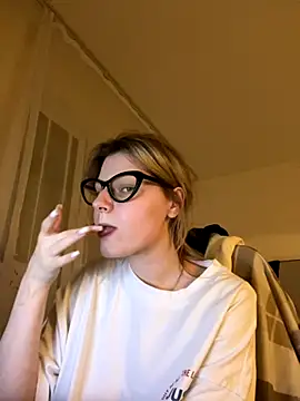 MaryHiggins online show from 11.05.25