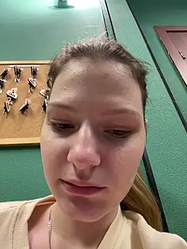 MaryHiggins online show from 11.12.25