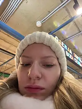 MaryHiggins online show from 11.24.25