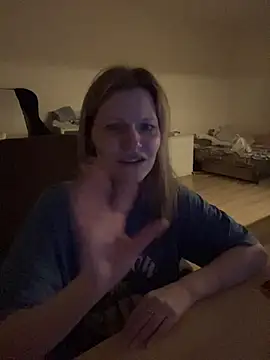 MaryHiggins online show from 03.04.26