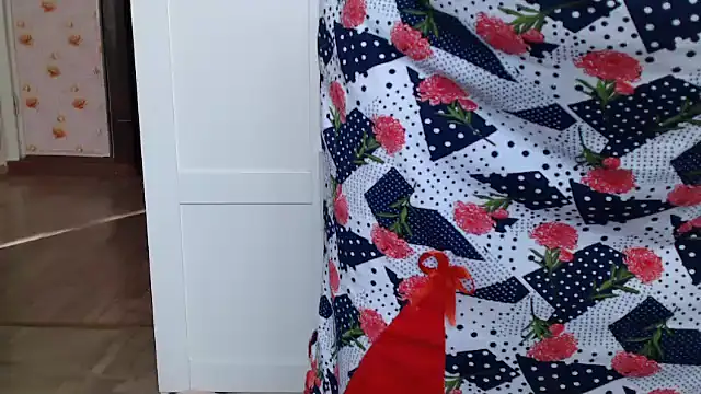 Snapshot of Anabelldestiny chatting on 10.20.25 Anabelldestiny online show from 10.20.25