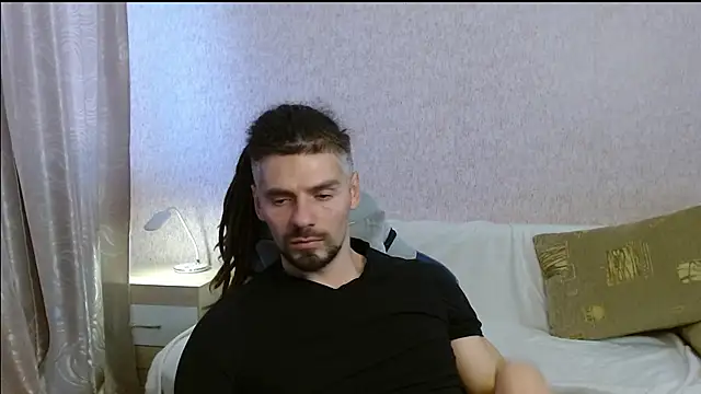 Snapshot of Aestheticguy101 chatting on 10.26.25 Aestheticguy101 online show from 10.26.25