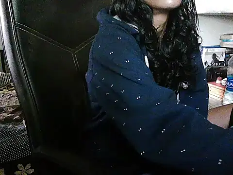 Snapshot of exude_diya chatting on 10.24.25 exude diya online show from 10.24.25