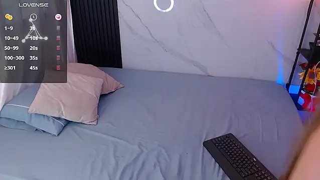 hotpawgmilf online show from 12.22.25