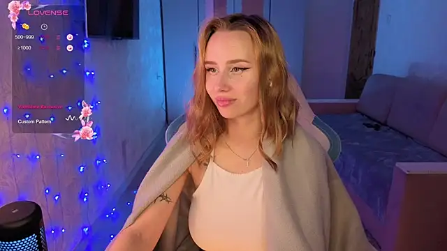 Snapshot of litlle_pie chatting on 10.03.25 litlle pie online show from 10.03.25