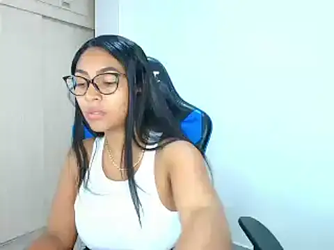 Snapshot of sophiax-x chatting on 01.21.25 sophiax-x online show from 01.21.25