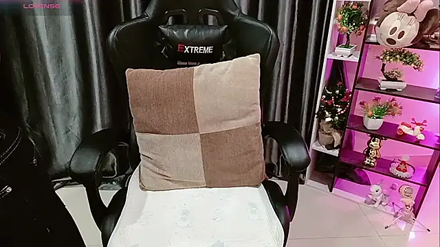 Yuki-yio online show from 02.02.26