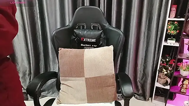 Yuki-yio online show from 02.23.26