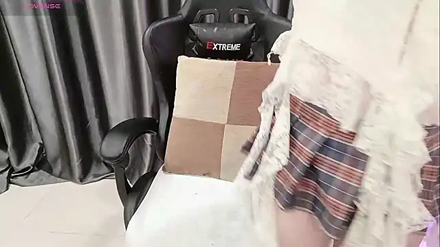 Yuki-yio online show from 04.16.26