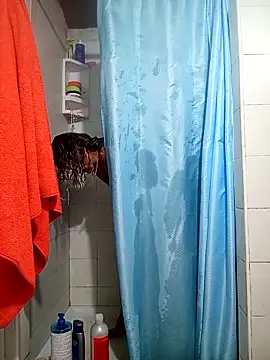 Snapshot of CRHYSTEL chatting on 09.28.25 CRHYSTEL online show from 09.28.25