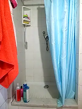 Snapshot of CRHYSTEL chatting on 10.09.25 CRHYSTEL online show from 10.09.25